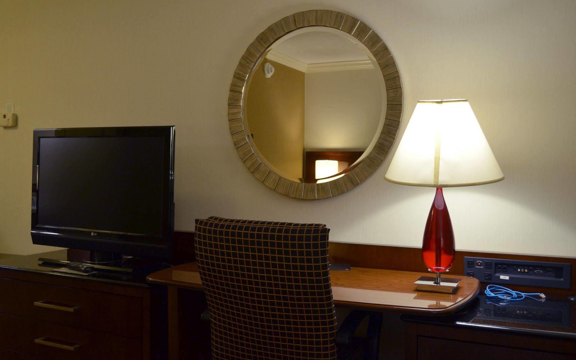 Hotel Indianapolis Marriott East Exterior foto